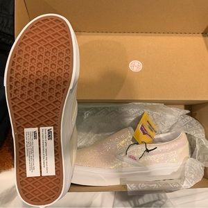 Brand New IN BOX with TAGS - VANS - UV color changing